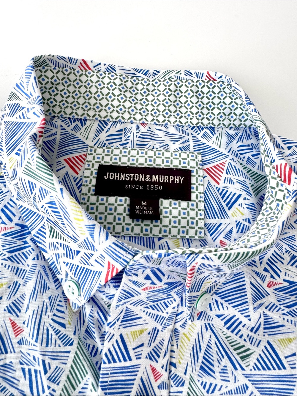 Johnston & Murphy Short-Sleeve Button Down Geometric Print Men’s Shirt Size M